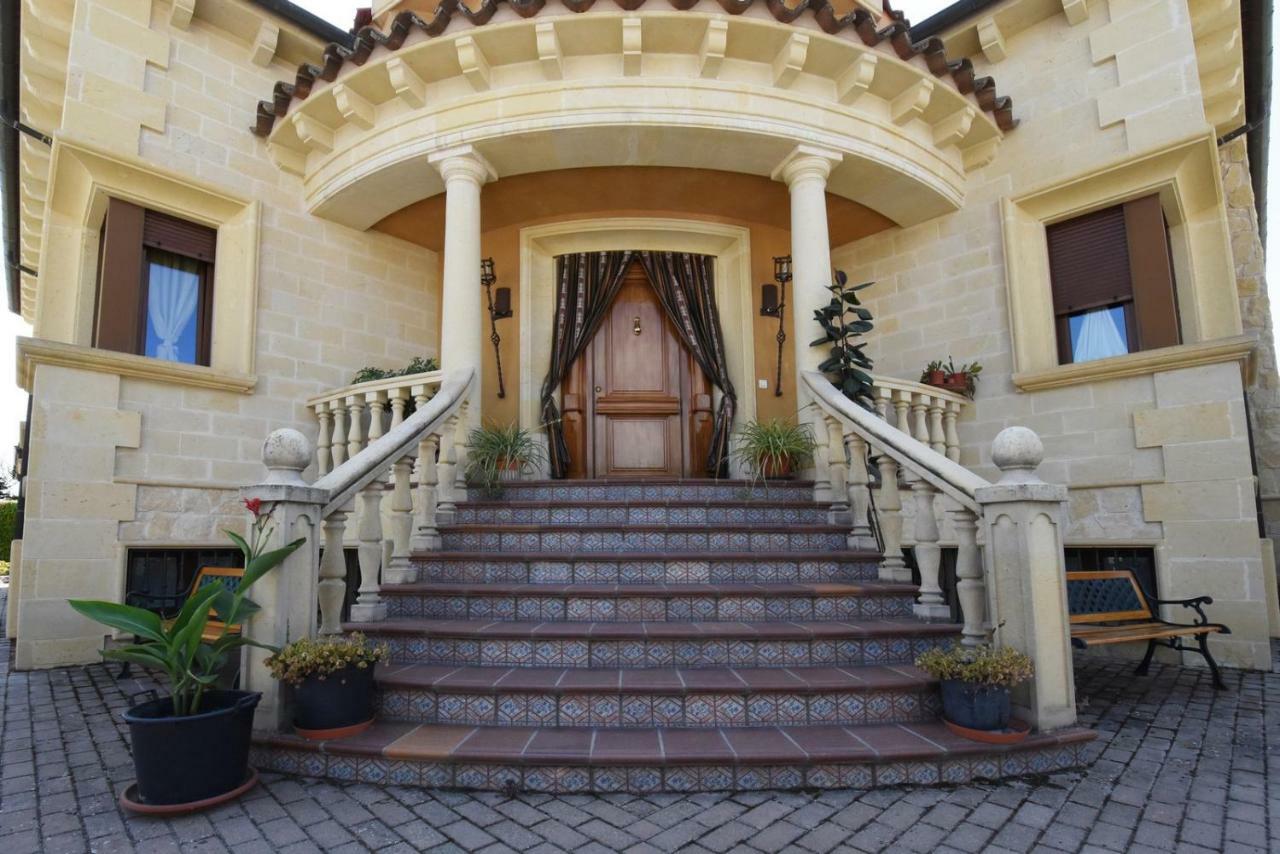 Dona Marcelina De Colenda Villa Nava de la Asuncion Екстериор снимка