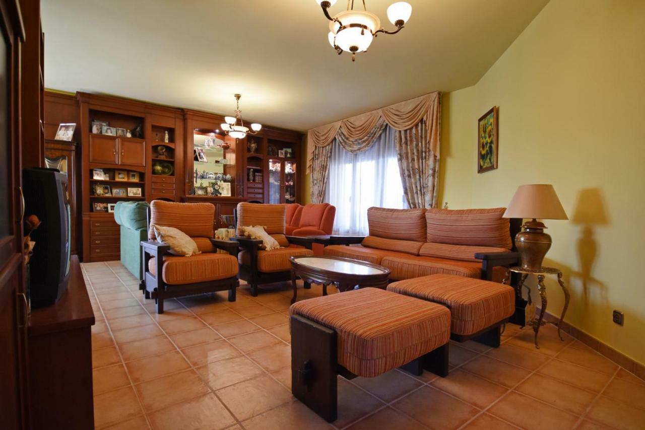 Dona Marcelina De Colenda Villa Nava de la Asuncion Екстериор снимка